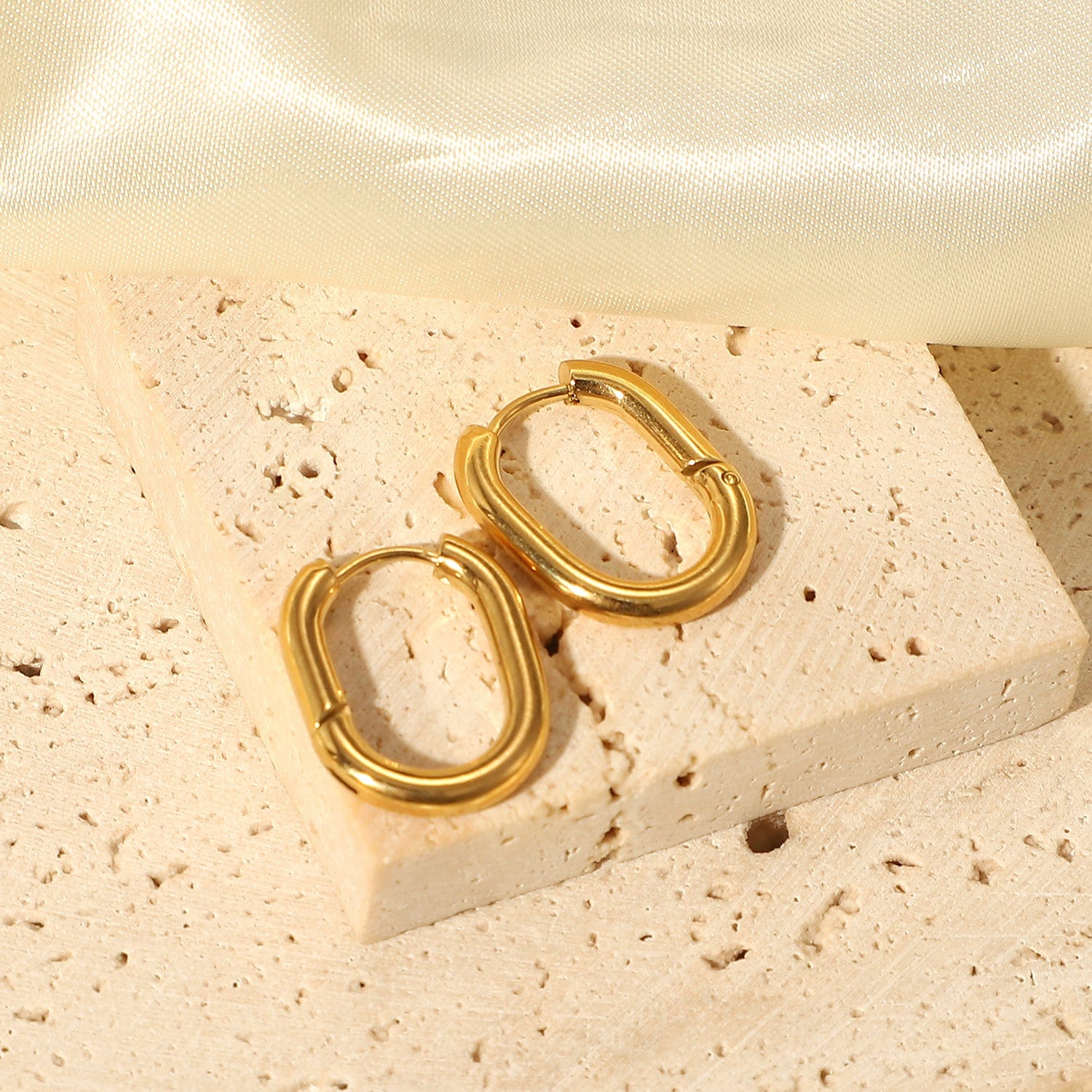 Daphne Earrings