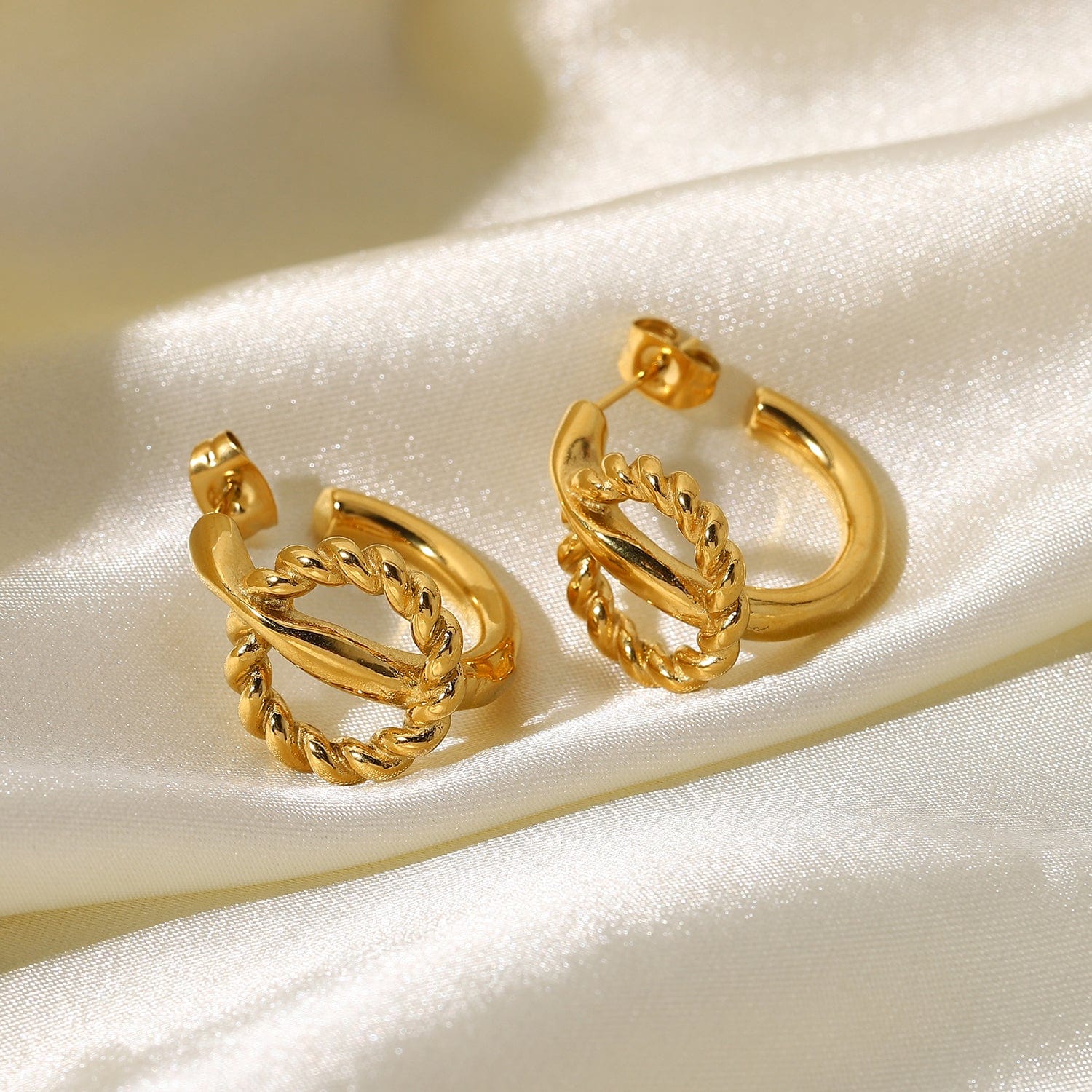 Lily Earrings