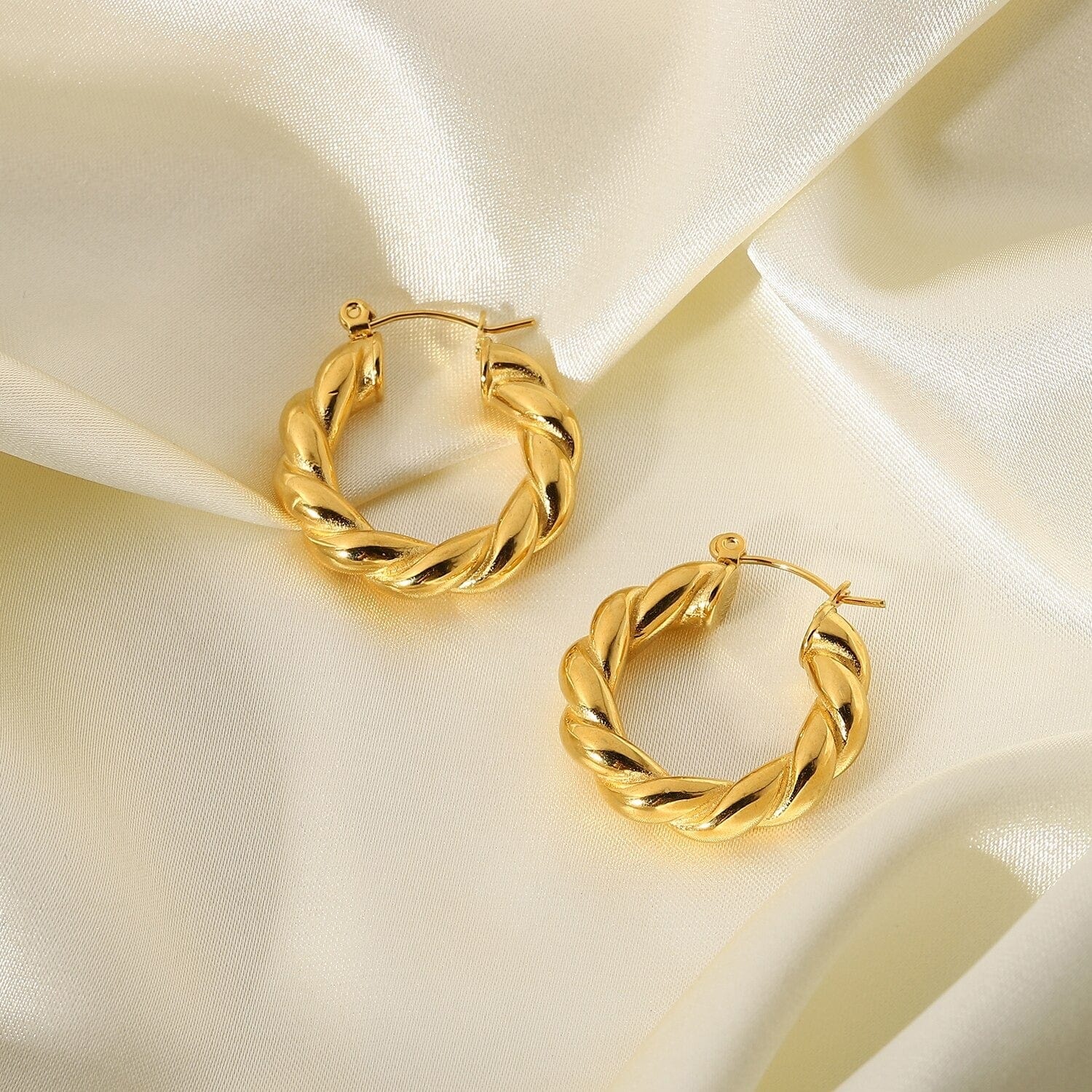 Harper Hoop Earrings