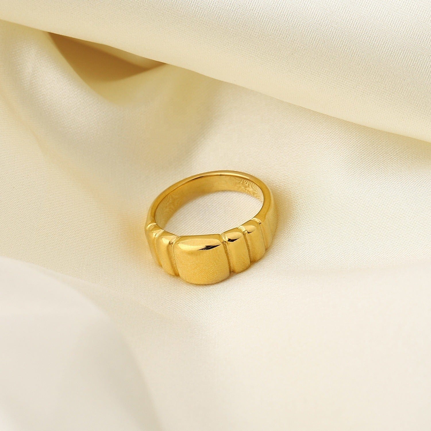 Riley Ring