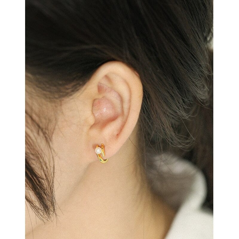Elena Pearl Earrings